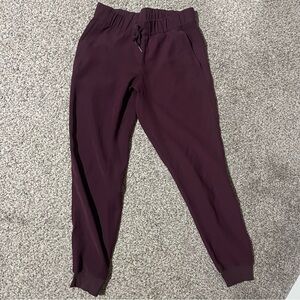 Lululemon maroon joggers size 6